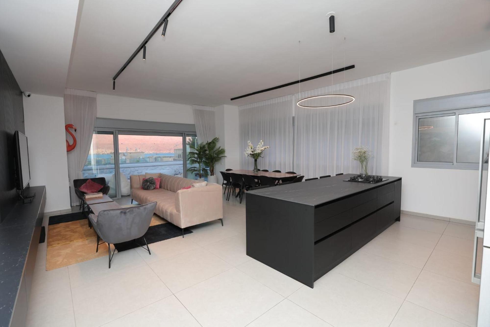 Z-32 Luxury Boutique Apartment Eilat Exterior photo