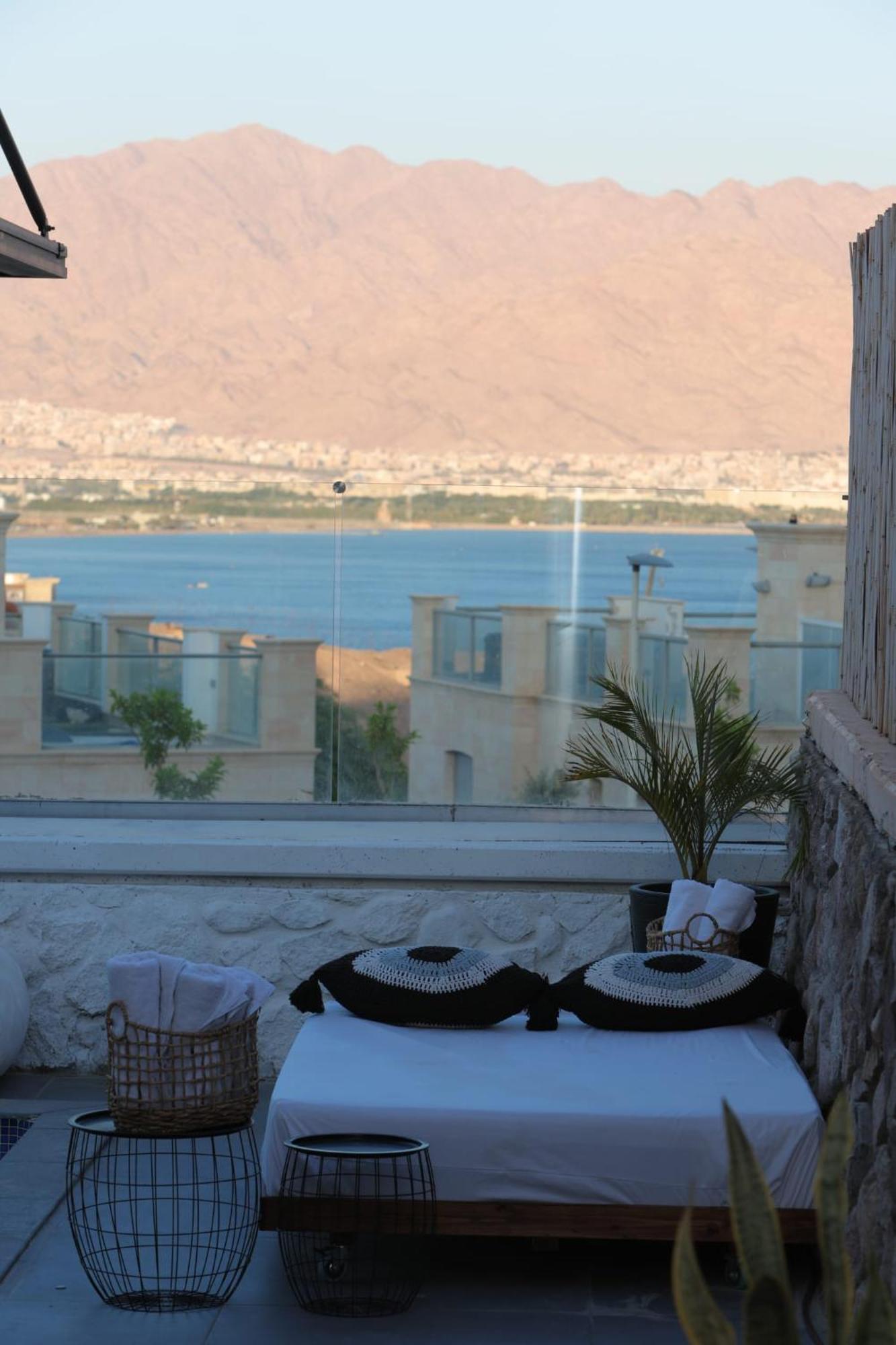 Z-32 Luxury Boutique Apartment Eilat Exterior photo